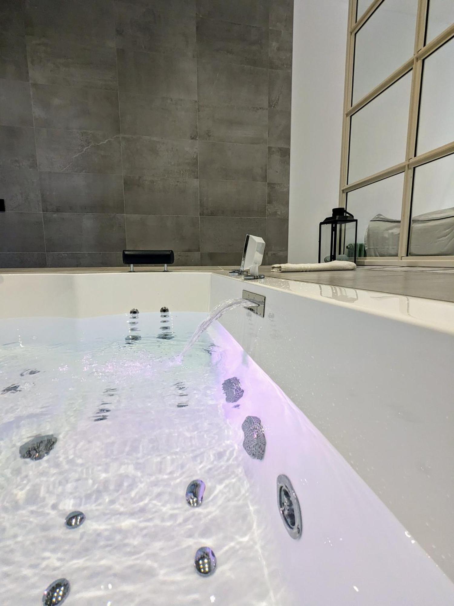 My'deting - Jacuzzi Roanne