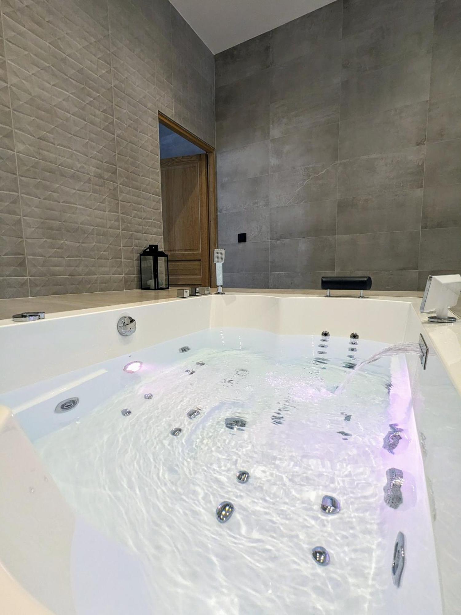 My'deting - Jacuzzi